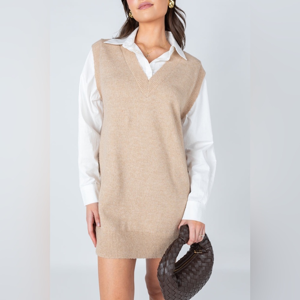 Move Along Dress - Picture 2 of 3